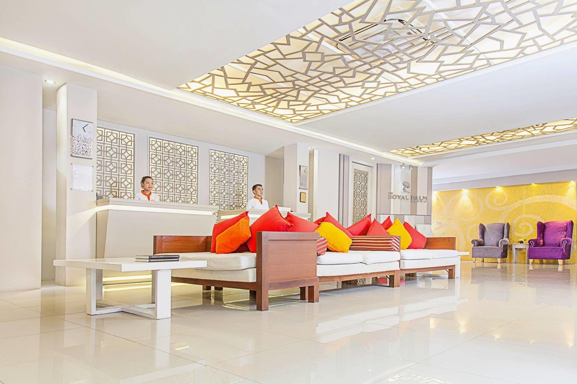 The Royal Palm Beach Front Patong Dış mekan fotoğraf