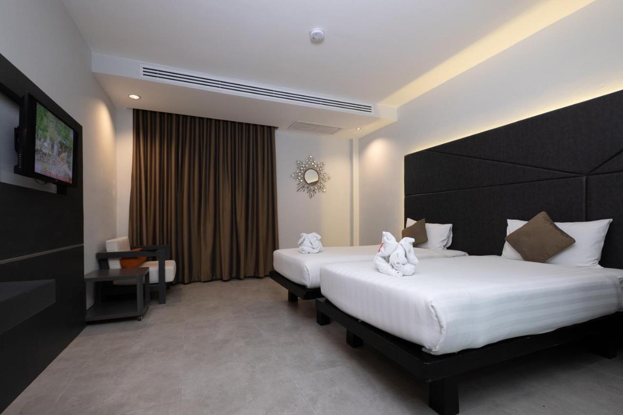 The Royal Palm Beach Front Patong Dış mekan fotoğraf