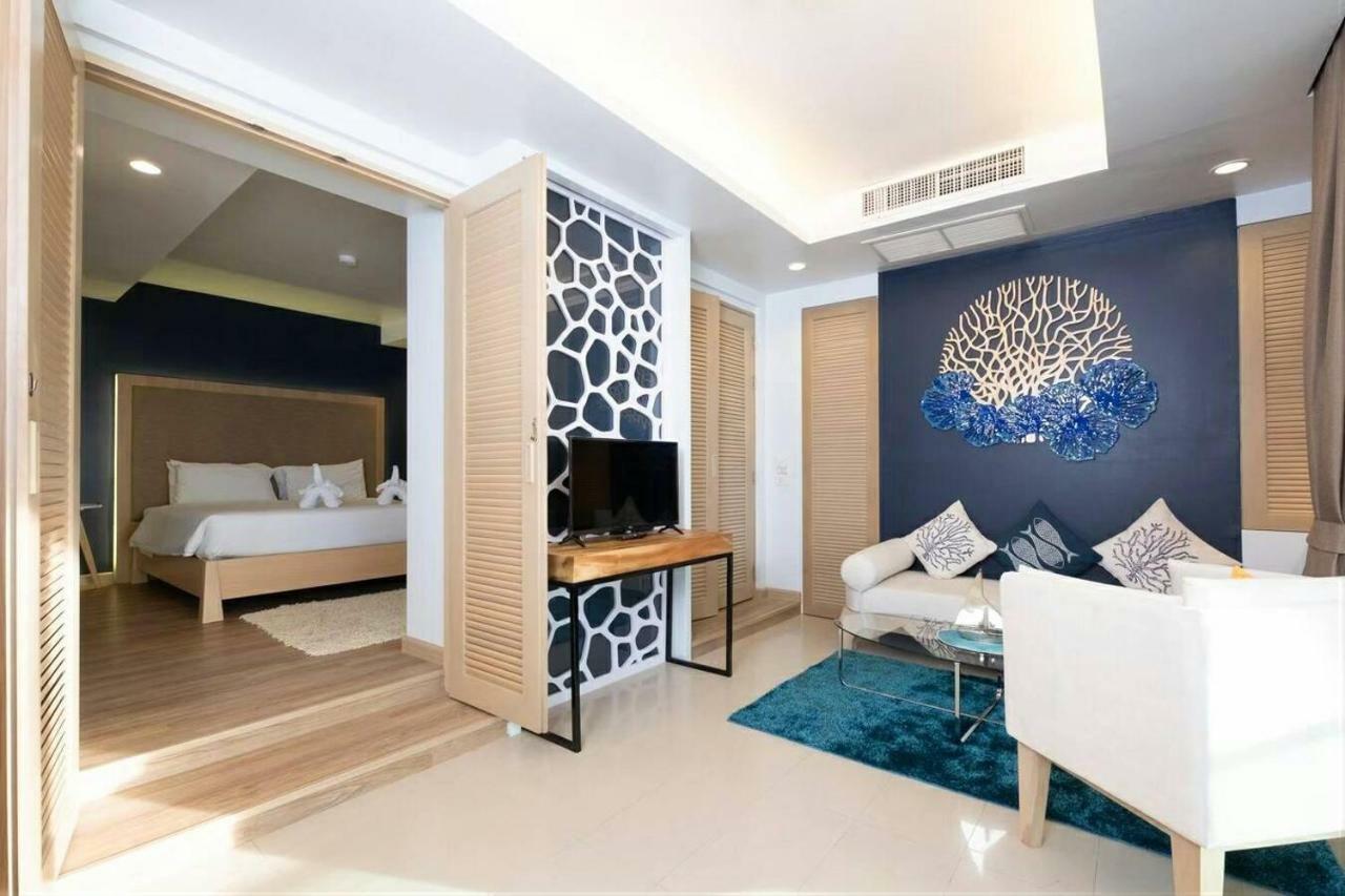 The Royal Palm Beach Front Patong Dış mekan fotoğraf
